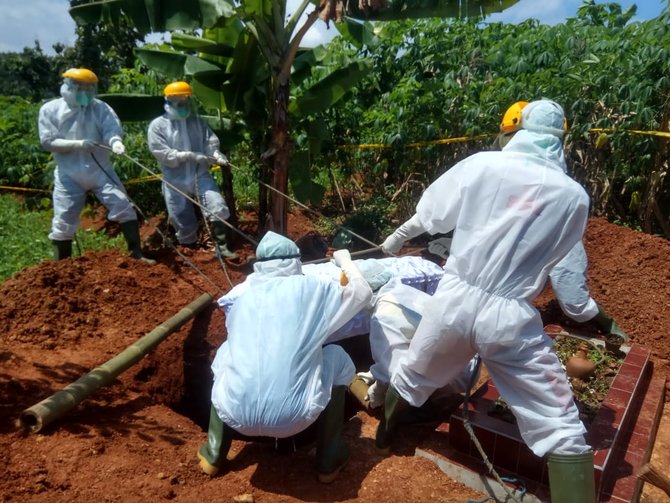 proses pemakaman jenazah covid 19 di solo