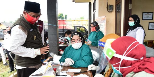 Sibuk Jualan, Pedagang Hewan di Tasik Sempat Menolak Dirapid Test