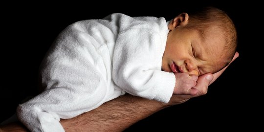 Lahir dengan Positif Covid-19, Bayi di Prancis Tertular dari Plasenta Ibu