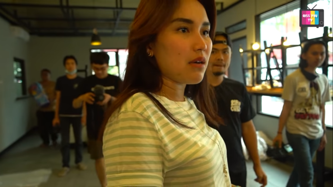 cafe baru dicorat coret wendi cagur