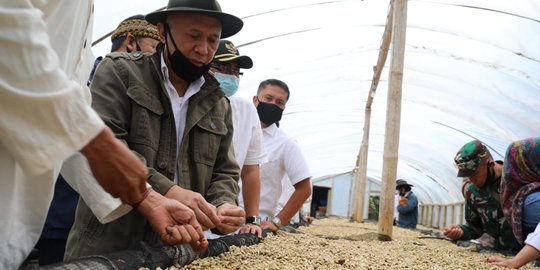 Menteri Teten Sebut Bantuan Modal Kerja Rp2,4 Juta Sasar 12 Juta UMKM