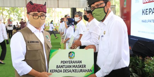 Kawal Protokol Kesehatan, Banyuwangi Kembali Bagi-Bagi 217.000 Masker