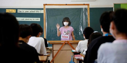 Intip Cara Jepang Mendidik Siswa SD di Tengah Wabah Covid-19