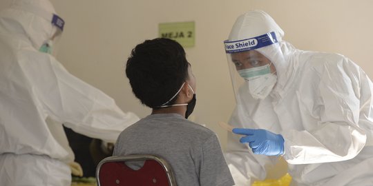 200 Warga Pamulang Jalani Swab Test