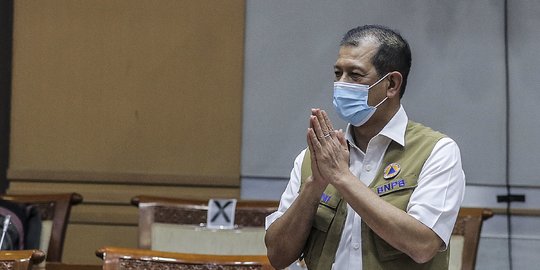 Tinjau Banjir di Luwu Utara, Doni Monardo Ingatkan Penting Jaga Ekosistem