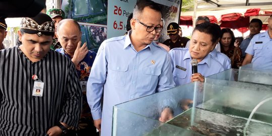 Menteri Edhy Klaim Penggunaan Cantrang Tak Rusak Terumbu Karang