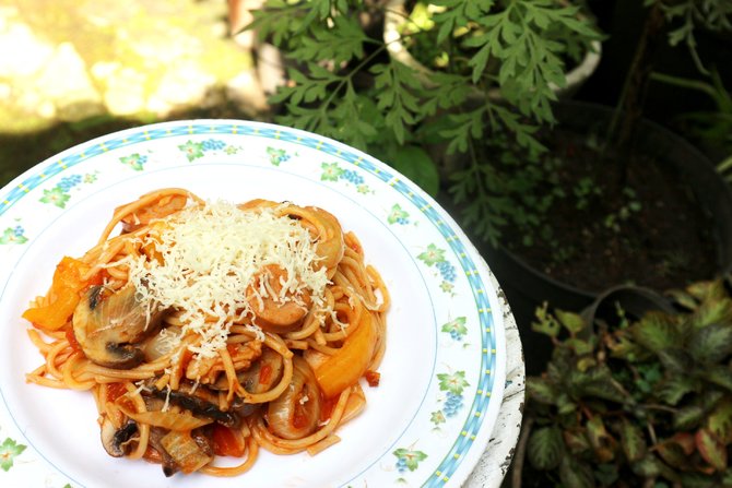 ilustrasi spaghetti napolitan