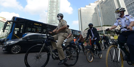 Anies Harapkan Warga Jakarta Isi CLM Secara Masif