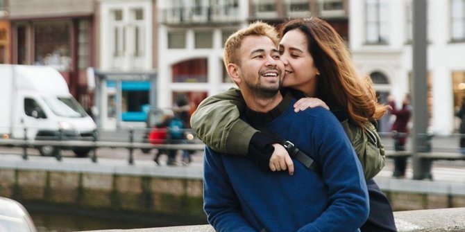 raffi ahmad syuting satu kawasan penuh sate taichan