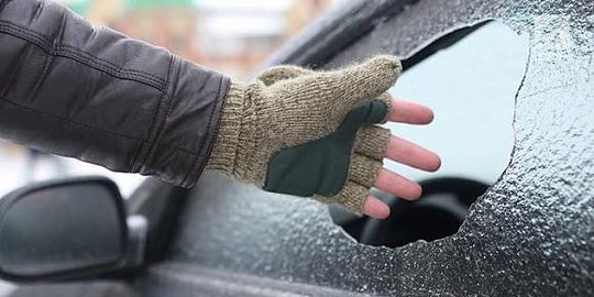 Bawa Kabur Uang Ratusan Juta, Begini Kronologi Perampokan Spesialis Pecah Kaca Mobil