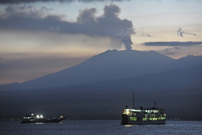 gunung raung di jawa timur