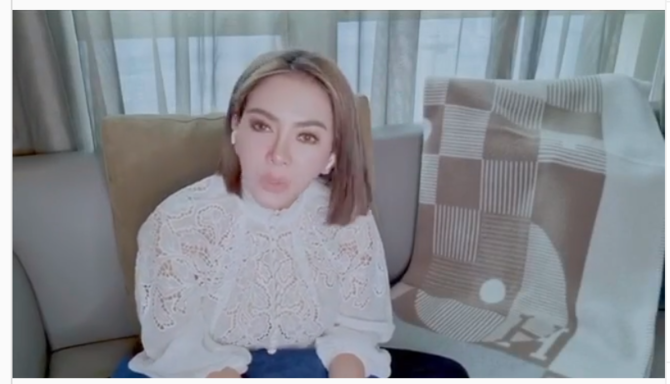 syahrini tak kuasa menahan tangis dengar lagu bcl