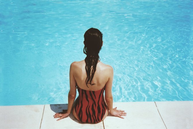 ilustrasi berenang