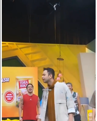  Rambut  Nagita  Slavina Dijambak Raffi Ahmad Gara Gara 