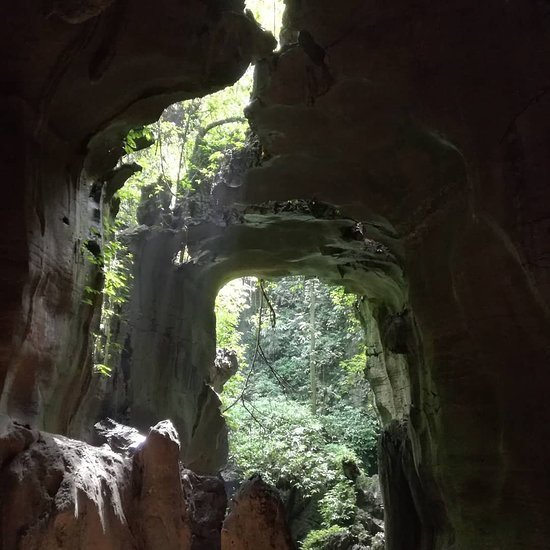 wisata alam seru paket lengkap ini 5 potret bukit lawang yang memesona