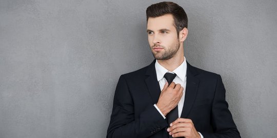 Cara Pasang Dasi dengan Berbagai Metode, Mudah Dipraktikkan