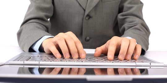 Cara Mengetik Cepat dan Ketahui Posisi Jari yang Benar Supaya Terbiasa