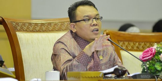 Banyak Terima Keluhan, DPR Minta Pembelajaran Jarak Jauh Dievaluasi