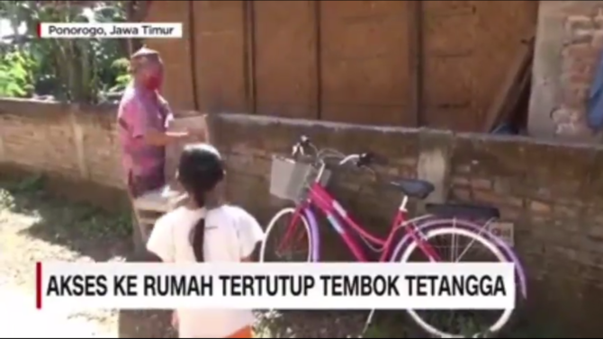 miris lihat bapak dan anak pas masuk rumah