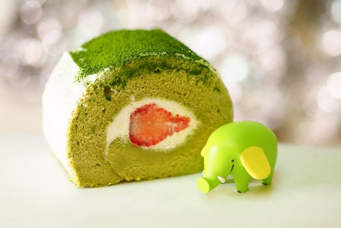 ilustrasi matcha swiss roll