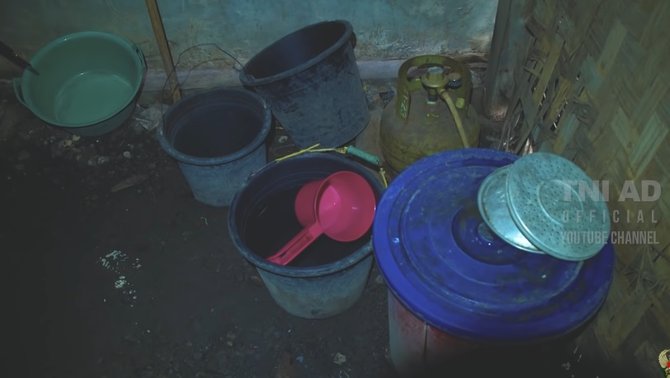 ibu hetty bantu penjual lotek