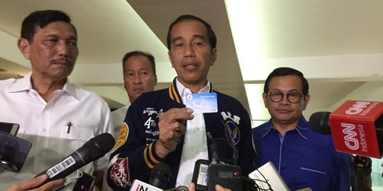 Jokowi Teken Perpres, Direktur Eksekutif Kartu Prakerja Digaji Rp77,5 Juta