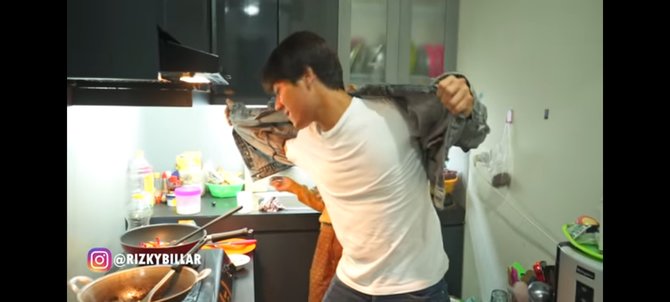 momen masak bersama rizky dan lesti