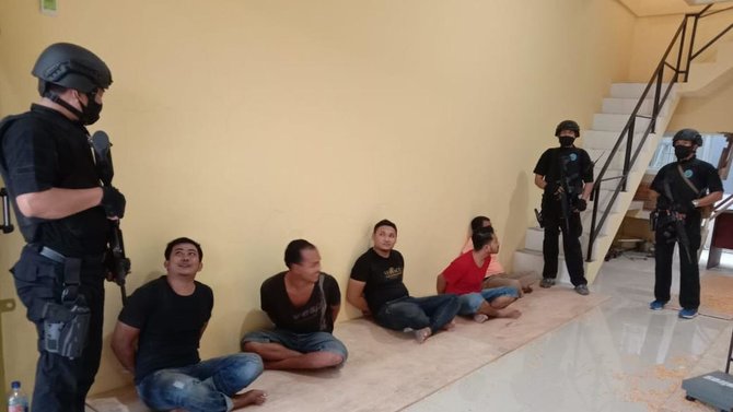 pengungkapan gudang beras berisi