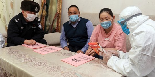 China Temukan 100 Lebih Kasus Baru Covid-19 di Xinjiang