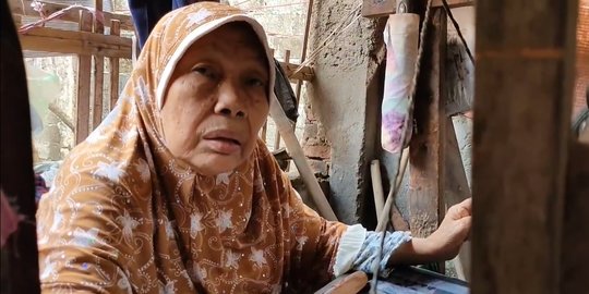 Kisah Nenek Juleha, Perajin Terakhir Kain Tenun Khas Cirebon