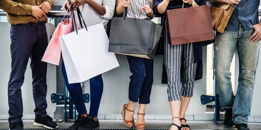 Mengenal Retail Therapy: Apakah Belanja Benar-Benar Efektif Atasi Stres?