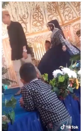 viral video datang ke nikahan mantan yang ditikung sahabat