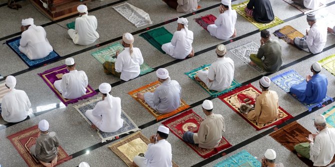 Tata Cara Sholat Idul Adha, Lengkap dengan Niat dan Bacaannya