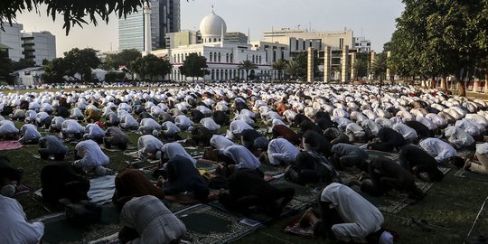 Pelaksanaan Salat Idul Adha di Masjid Al-Azhar Terapkan Protokol Kesehatan