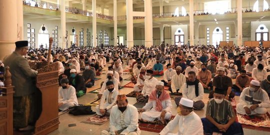 Pakai Protokol Ketat, Salat Id di Masjid Baitul Izzah Tarakan Berlangsung Khidmat