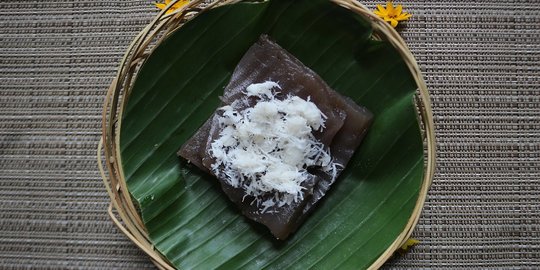 Resep Kue Ongol-Ongol Sagu, Kenyal dan Hitam Alami