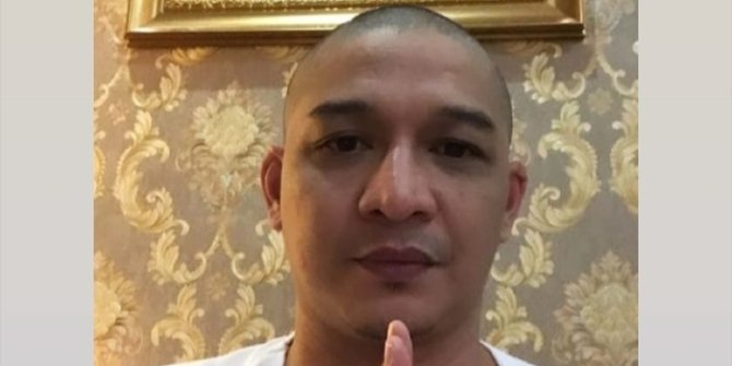  Rambut  Pirang  Jadi Kontroversi Pasha  Ungu  Gunduli Habis 