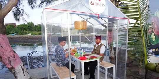 Sambut New Normal, Pegiat Usaha di Banyuwangi Siapkan 'Restoran Milenial' Dalam Bilik