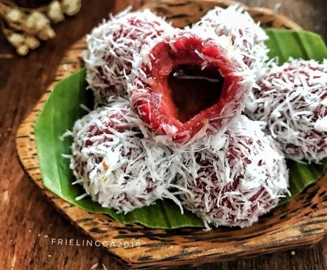 cara membuat klepon jajanan tradisional sedang viral