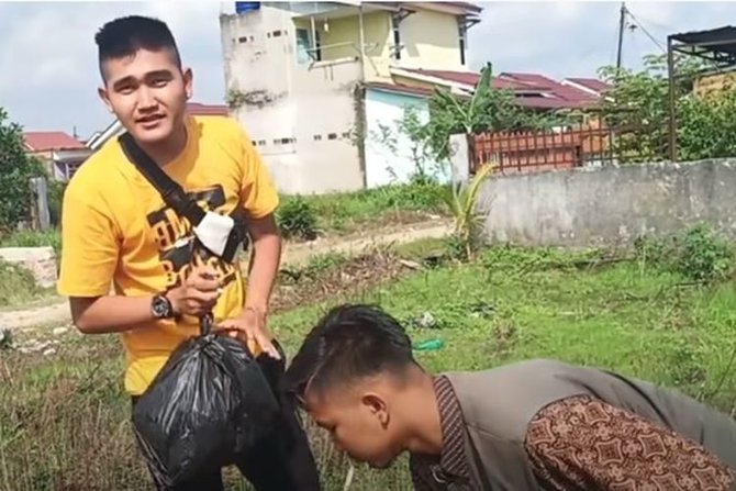 prank sampah