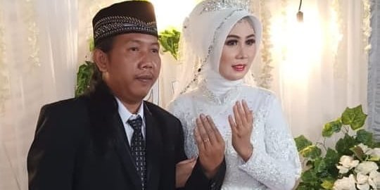 Tepis Gosip Hubungan dengan Nella Kharisma, Ini 6 Potret Pernikahan Cak Malik