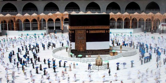 Sukses Gelar Haji di Tengah Pandemi, Arab Saudi Pertimbangkan Buka Kembali Izin Umrah