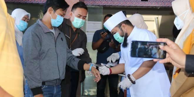 wali kota bengkulu lepas 3 pasien sembuh covid 19 di rshd