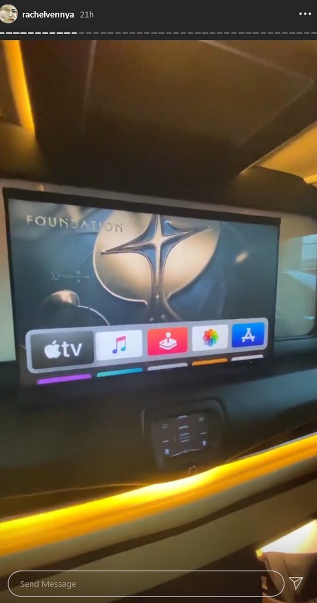 modifikasi mobil mewah rachel vennya