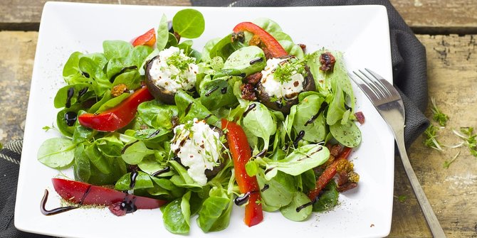7 Cara Membuat Salad Sayur, Enak dan Baik untuk Diet