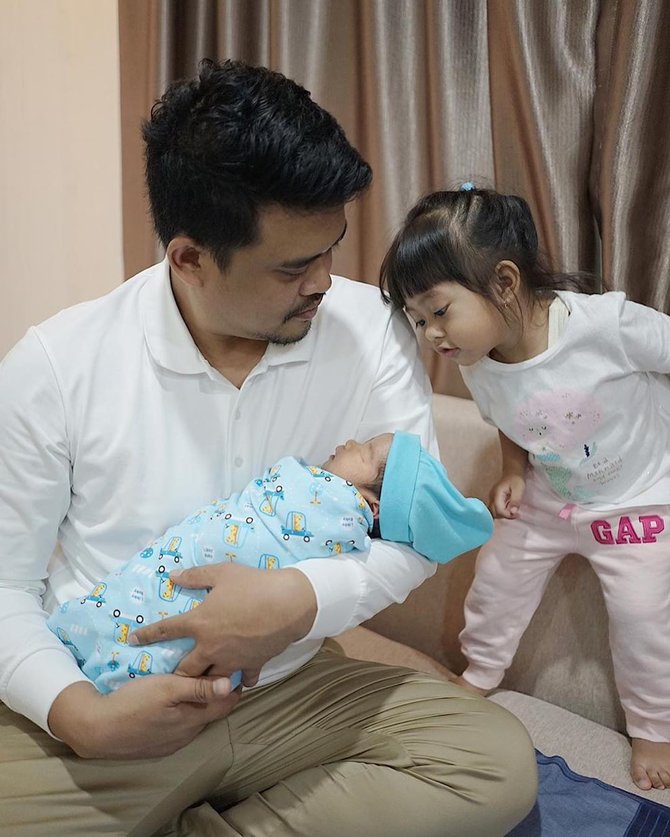 kahiyang ayudan bobby bersama kedua anaknya