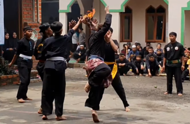 bola leungeun senenu sukabumi