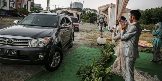 Pesta Pernikahan Secara Drive Thru di Bekasi
