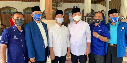 Gibran - Teguh Hadiri Rapat Pleno DPD PAN Solo Penetapan Calon Kepala Daerah