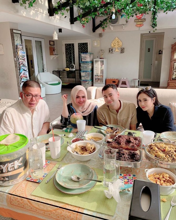 kebersamaan rieta amalia dan suami